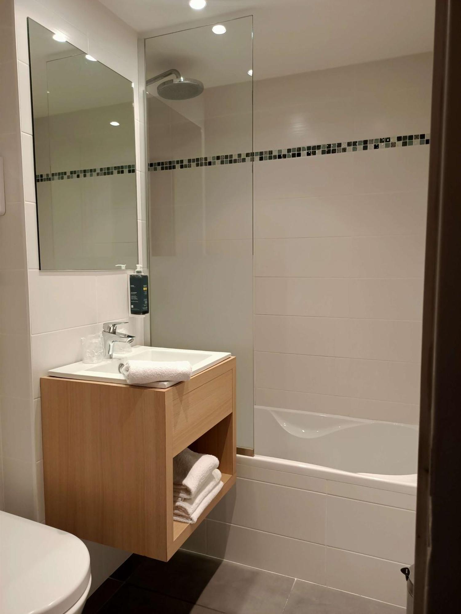 Brit Hotel Les Alizes Pornic Kültér fotó