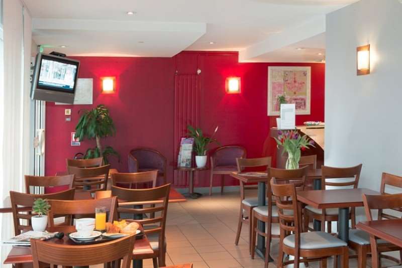 Brit Hotel Les Alizes Pornic Beltér fotó
