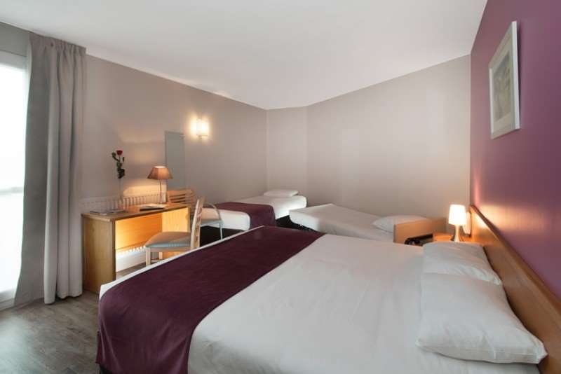 Brit Hotel Les Alizes Pornic Szoba fotó