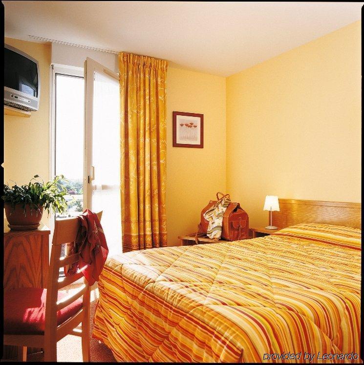 Brit Hotel Les Alizes Pornic Kültér fotó